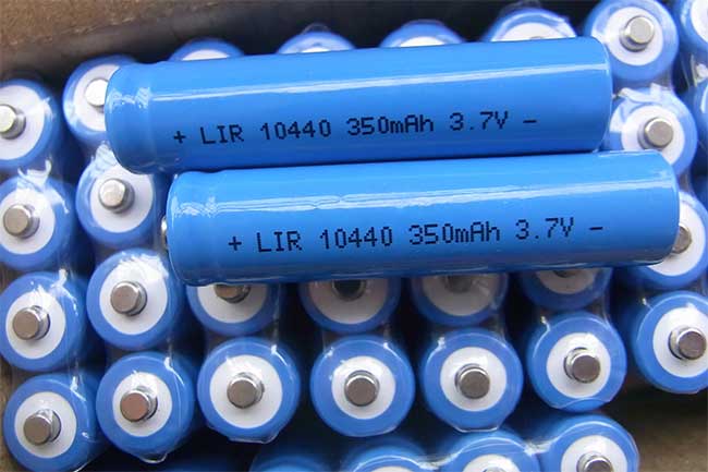 鋰電池生產(chǎn)車間濕度怎么控制？鋰電池車間用除濕機(jī)_重復(fù)